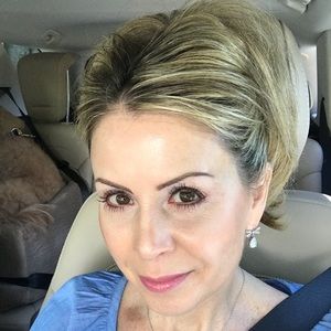 Meet your Posher, Bari